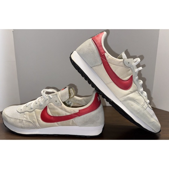 mens nike challenger og red